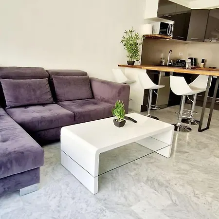 Apartment Le Pauliani : 3 Pieces